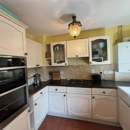 Cosy 2bd Home-away-from-home Hackney London
