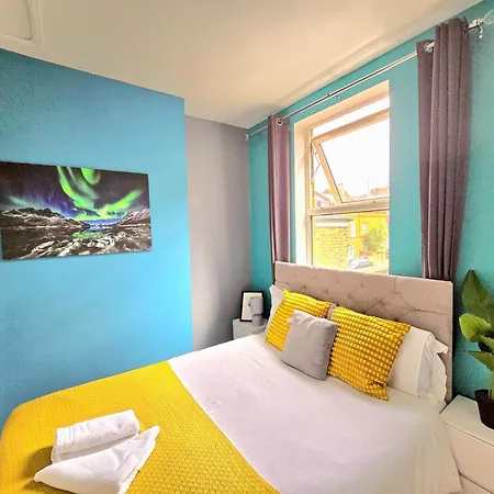 Holiday home Cozy 4 Bedroom House In The Heart Of Brixton