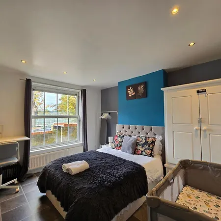 Cozy 4 Bedroom House In The Heart Of Brixton * London