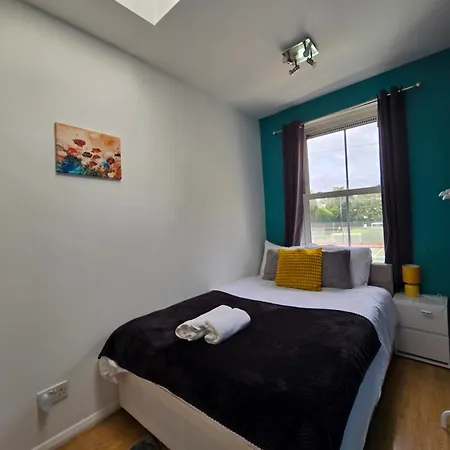 Holiday home Cozy 4 Bedroom House In The Heart Of Brixton London