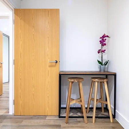 Modern New-built 1 Bedroom In Heart Of Ldn *