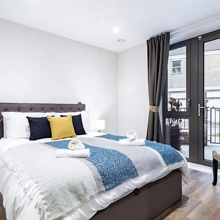 Modern New-built 1 Bedroom In Heart Of Ldn London