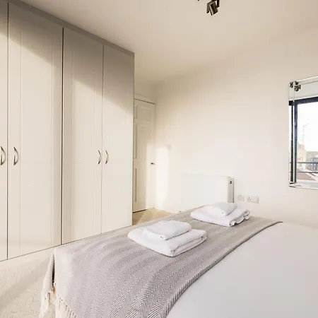 Premium Flat In Paddington Apartment *