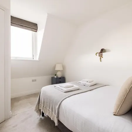 Premium Flat In Paddington London