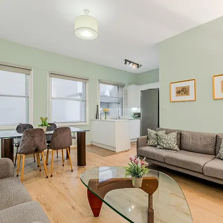 Apartment Stunning 2br Flat Btw Soho & Covent Garden