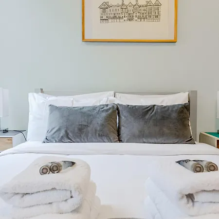 Stunning 2br Flat Btw Soho & Covent Garden Apartment London