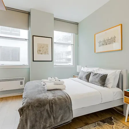 Stunning 2br Flat Btw Soho & Covent Garden London
