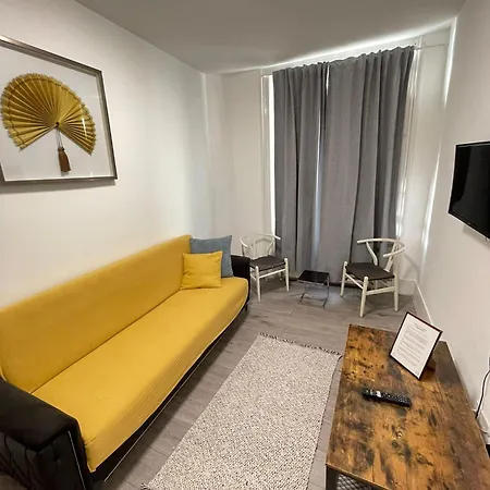 Apartment Captivating 1-bed In