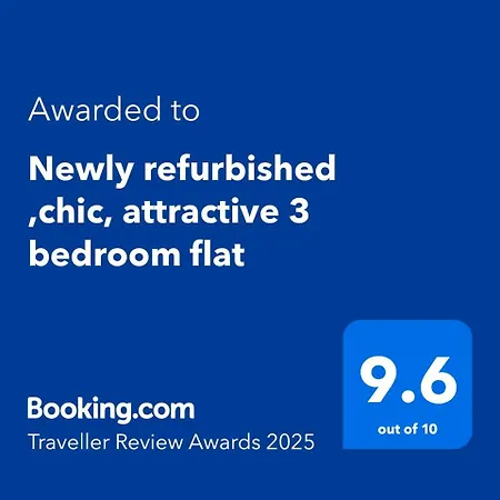 Newly Refurbished 3 Bed Flat Free Parking Apartment *