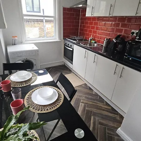 1br Flat Perfect For * London