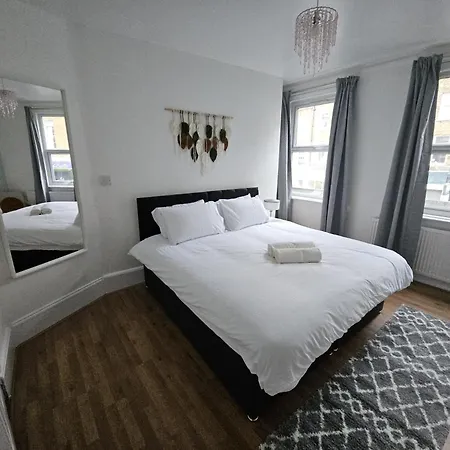 1br Flat Perfect For