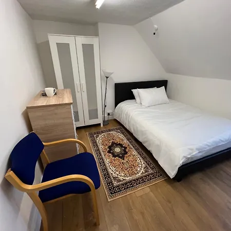 Frontline Homestay