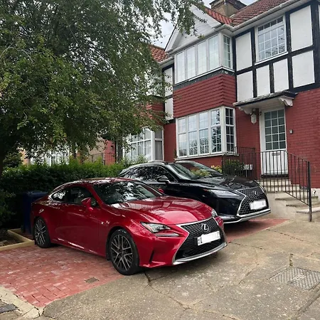 In London Edgware