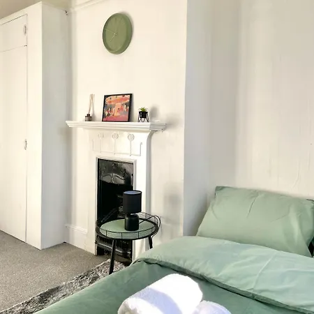 Cosy Double A Stones Throw From Wembley Stadium Guest house London