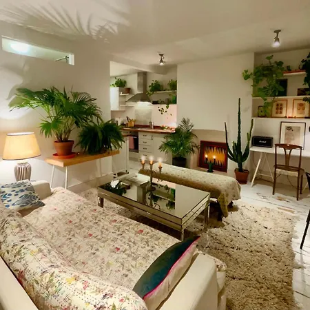 Notting Hill Flat *