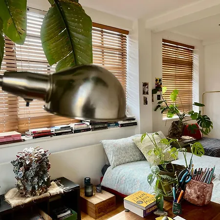 Guest house Creative Oasis In The Heart Of