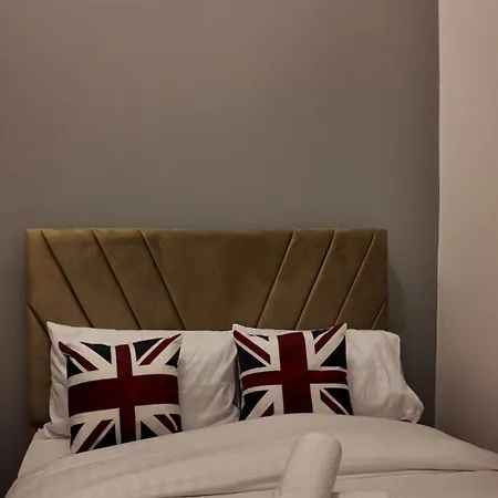 Kings Cross Collective - By Aura Guest house *