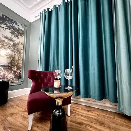 Marylebone Family Four Bedroom *