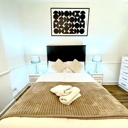 Marylebone Family Four Bedroom *