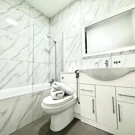 Marylebone Family Four Bedroom Apartment London