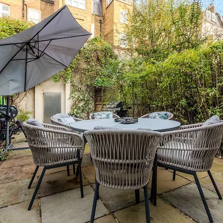 Apartment New 3lvl 3br With Garden, Prime Knightsbridge