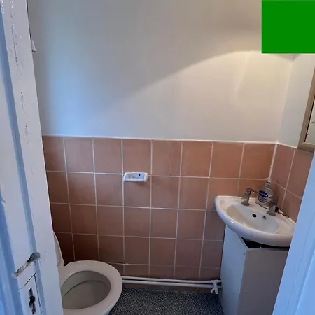 Homestay 2 - Private Double In 4 Bed Flat London