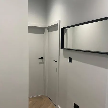 Apartment Nw119sg-modernapt-2guests-2br-1minhighstreet