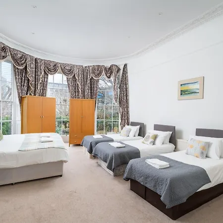 Spacious Canary Wharf Near 02 Arena, Excel Exhibition Centre, With Free Parking & Wifi