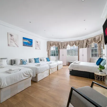 Spacious Canary Wharf Near 02 Arena, Excel Exhibition Centre, With Free Parking & Wifi *