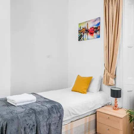 Spacious Canary Wharf Near 02 Arena, Excel Exhibition Centre, With Free Parking & Wifi London