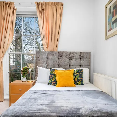 Apartment Spacious Canary Wharf Near 02 Arena, Excel Exhibition Centre, With Free Parking & Wifi