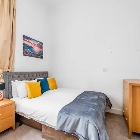 Apartment Spacious Canary Wharf Near 02 Arena, Excel Exhibition Centre, With Free Parking & Wifi London