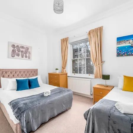 Spacious Canary Wharf Near 02 Arena, Excel Exhibition Centre, With Free Parking & Wifi