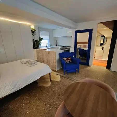 Loft By Let It B Travel