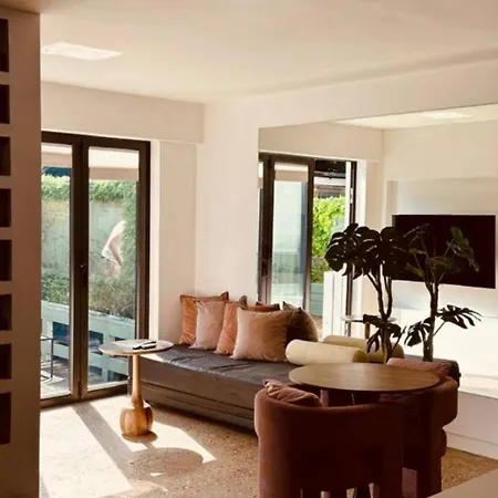 Loft By Let It B Travel London
