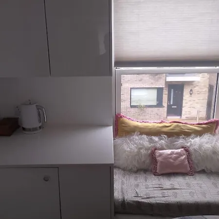 Loft By Let It B Travel * London