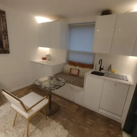 Loft By Let It B Travel Apartment London