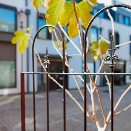 Private Mews Flat, Portobello Apartment London