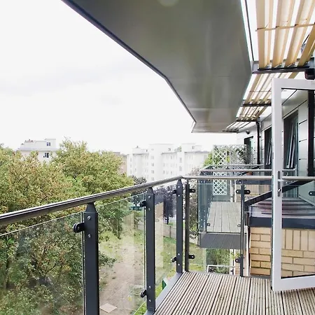 Lovely 2-bed In Apartment London