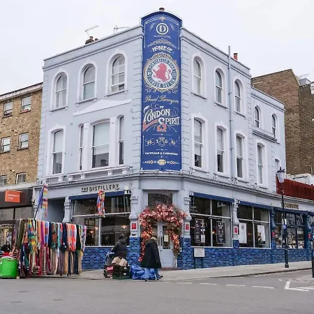 The Urban Hideaway Near Portobello Road London