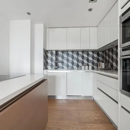 Apartment Stunning 2b Vauxhall Near Thames & Tube