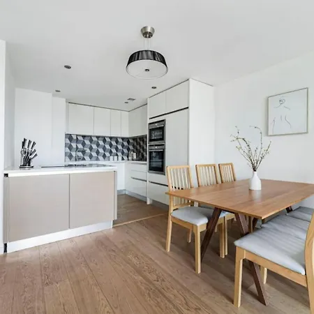 Stunning 2b Vauxhall Near Thames & Tube *