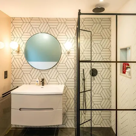Stylish 3b Fulham Flat W/garden Near Thames & Tube Holiday home