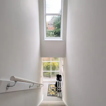 Stylish 2 Bedroom In North Finchley Apartment
