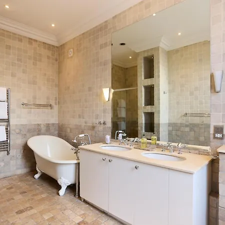 Apartment The Hampstead Getaway - Charming 5bdr With Conservatory