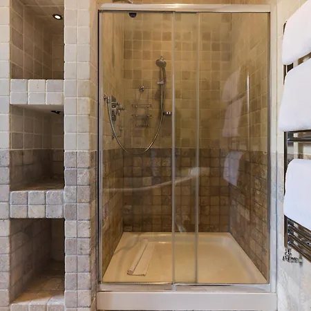The Hampstead Getaway - Charming 5bdr With Conservatory * London