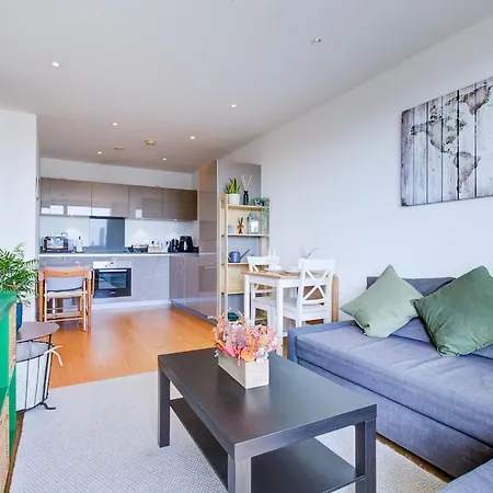 Modern 1-bed Entire Apartment, Zone 2 Apartment