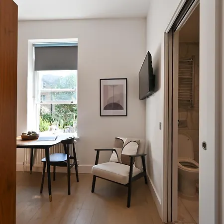 West Hampstead Apartment London