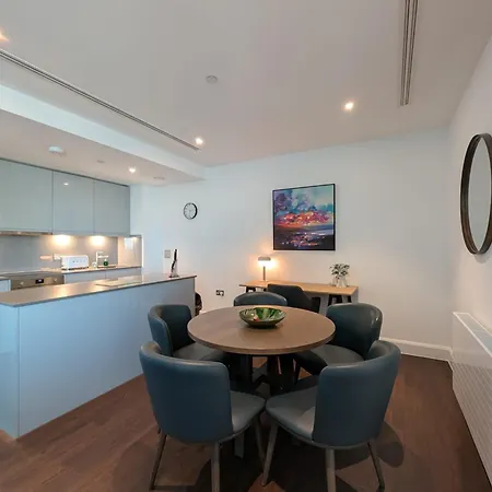 Charles Hope Canary Wharf South Quay شقة *