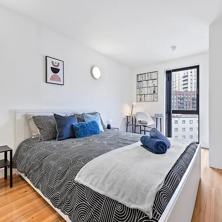 Croydon Fbs Retreat, Easy Access To Apartment *